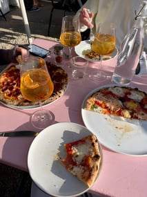 Casual cheap weekday dinner spot nyc pizza