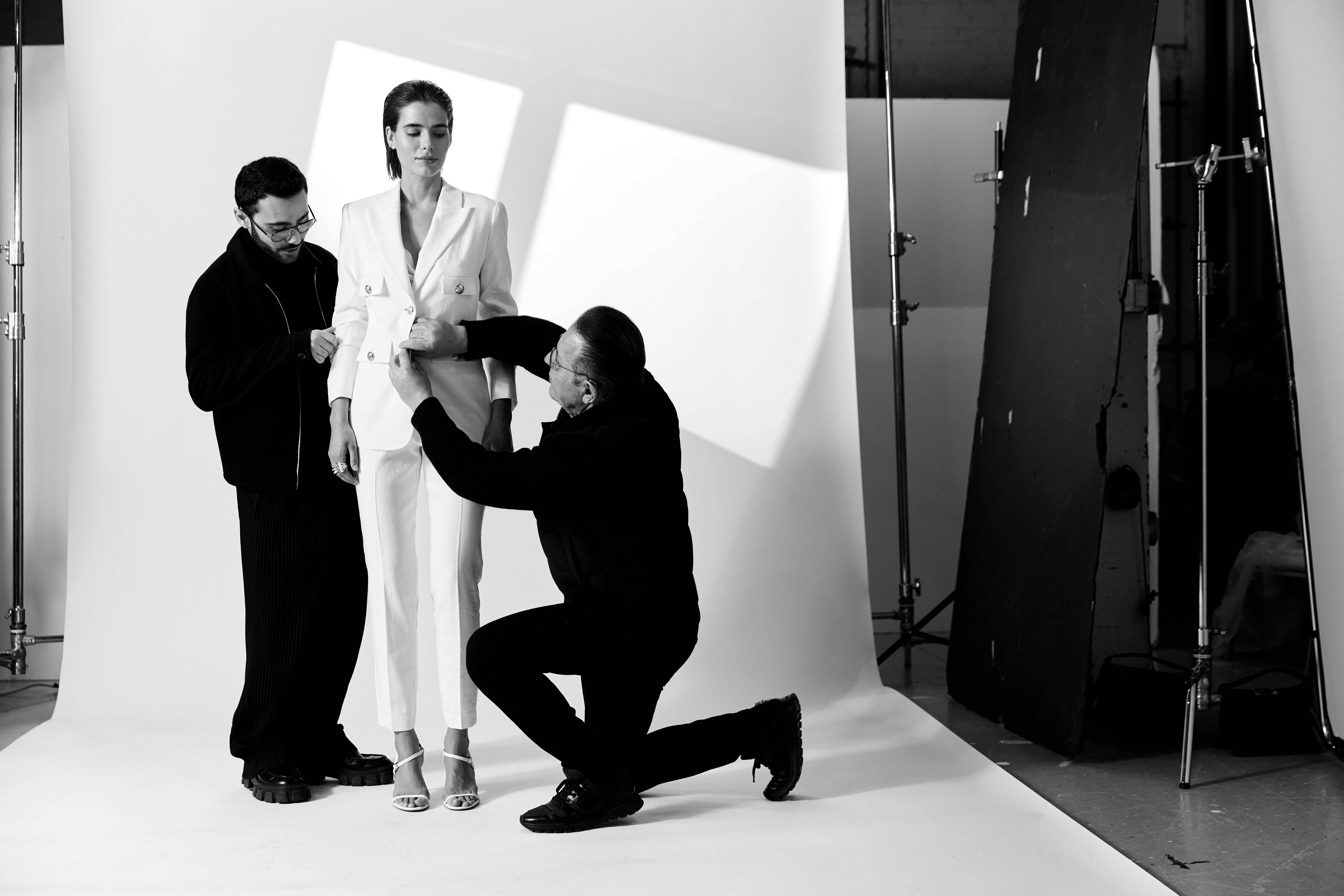 Jeremey Tahari Designs New Collection for Elie Tahari