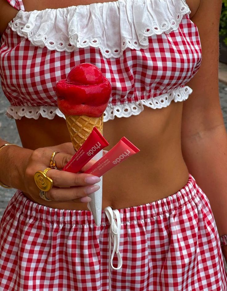 What to wear on July 4th... when you’re forced to get a table at Bounce.